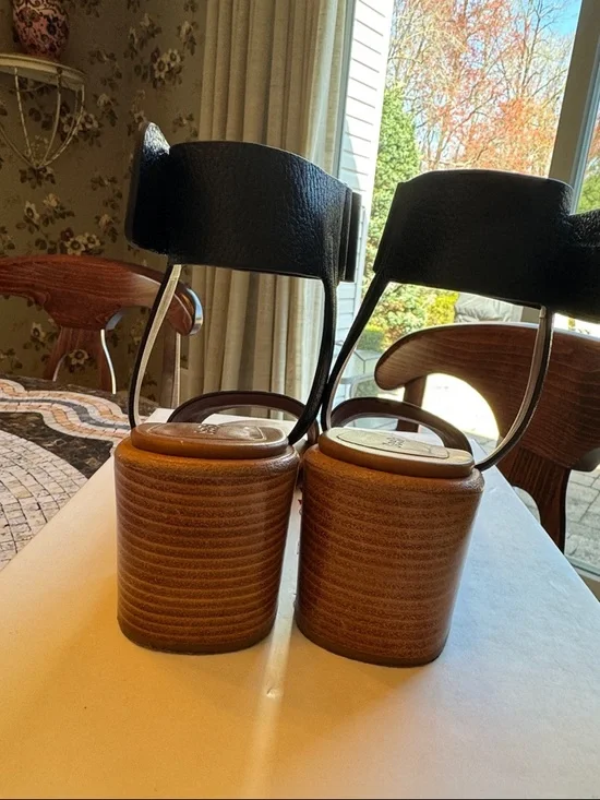 See By Chloe Black Leather Block Heel Ankle-Strap Sandals - Picture 5 of 5